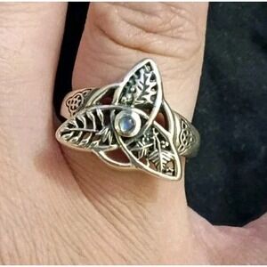Oak, Ash & Thorn Trinity Knot Moonstone Sterling Silver 925 Ring Women's Size 6